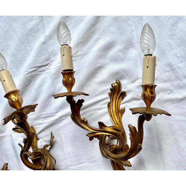 Mid-Century Louis XV Rocaille Style Gilt Bronze Sconces, France, Set of 2 For Sale - Image 16 of 18