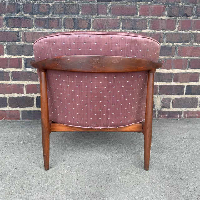 Mid-Century Modern Pink Finn Andersen for Selig Barrel-Back Lounge Chair With Wood Frame For Sale - Image 3 of 12