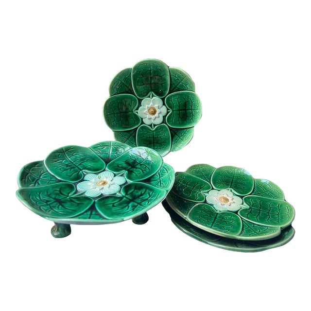 Set of 3 English Majolica Pottery Low Compote and Plates Lily Pads & Herons, C. 1870-1880 For Sale