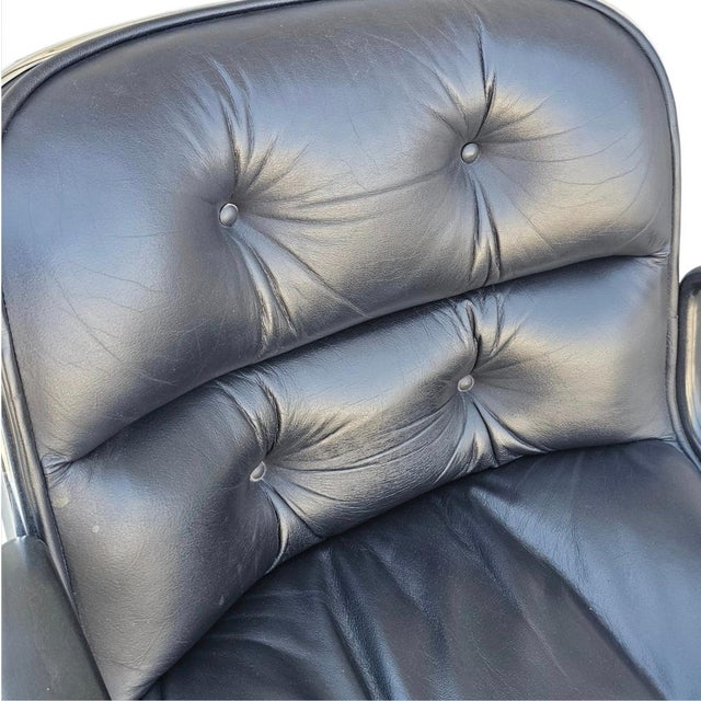 MCM to Modern Executive Armchair by Charles Pollock for Knoll Black Leather & 4 Prong Swivel Base For Sale - Image 14 of 18