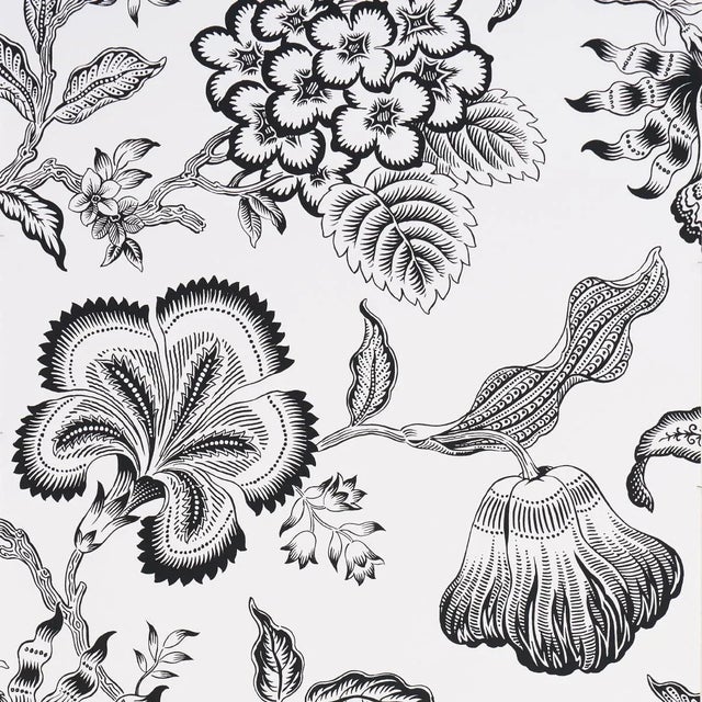 SAMPLE - Schumacher x Celerie Kemble Hothouse Flowers Silhouette Wallpaper In Black And White For Sale