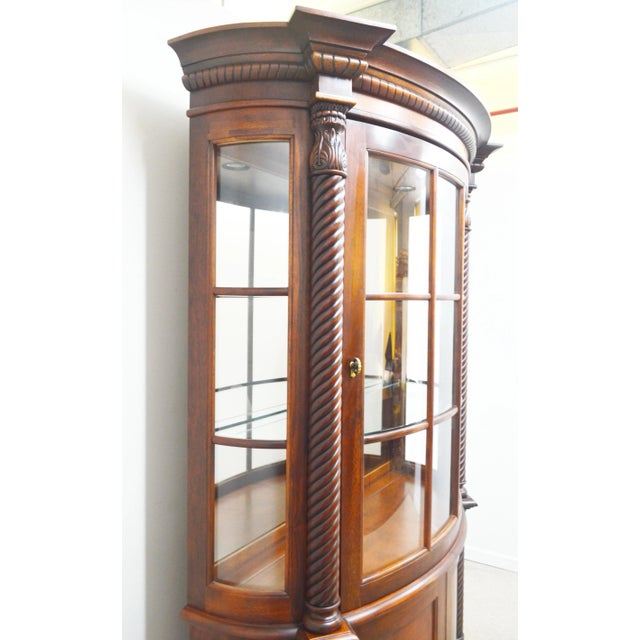 Late 20th Century Henredon Mahogany Curio Display Cabinet For Sale - Image 5 of 8