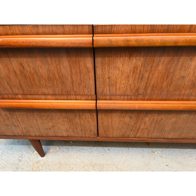 Vintage Walnut Nine Drawer Dresser by Drew Furniture For Sale - Image 14 of 15