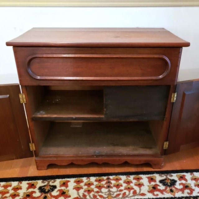 Late 19th Century American Country Lift-Top Dry Sink Cabinet For Sale In Raleigh - Image 6 of 10