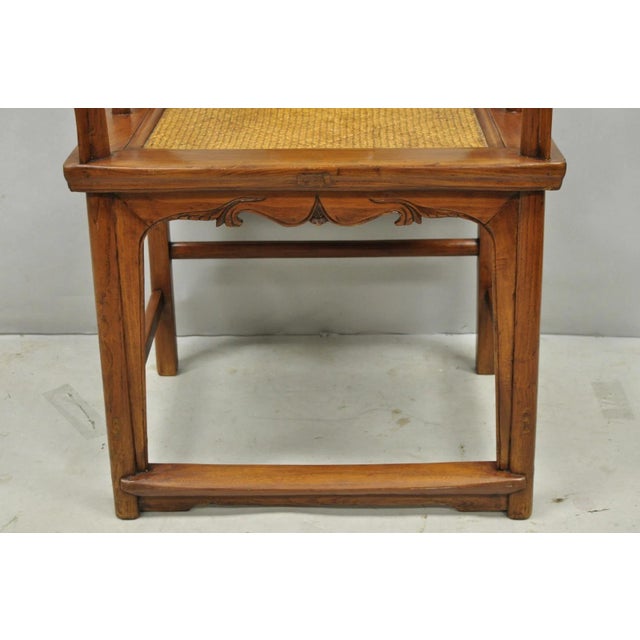 Antique Chinese Elm Hardwood Horseshoe Oriental Huanghuali Lounge Arm Chair For Sale In Philadelphia - Image 6 of 16