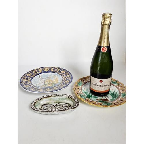 Majolica Plates and Earthenware Dish, France, Early 20th Century, Set of 3 For Sale - Image 3 of 15