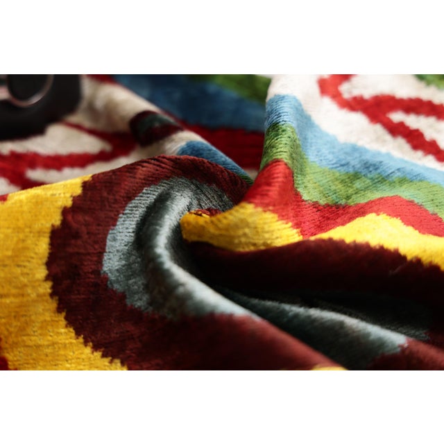 Textile Handmade Silk Velvet Pillow 20x20 – Multicolor Ikat Circle Designer Cushion For Sale - Image 7 of 8