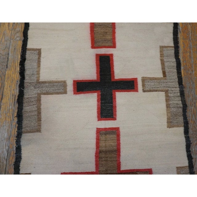American Early 20th Century American Navajo Style Carpet ( 2'6" X 4'9" - 76 X 145 ) For Sale - Image 3 of 12