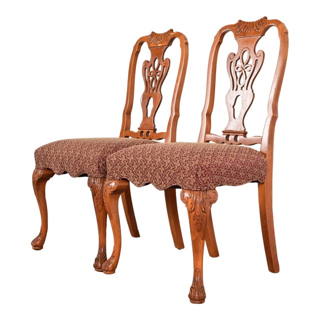 Romweber Antique Georgian Carved Walnut Side Chairs or Dining Chairs, Set of Four For Sale