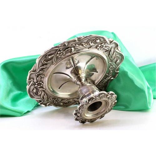 Silver Paddle with Revealed Floral Motifs For Sale - Image 5 of 7