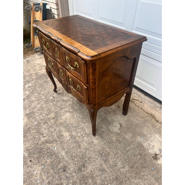 Wood French 19th Century Louis XV Walnut Chest of Drawers For Sale - Image 7 of 8