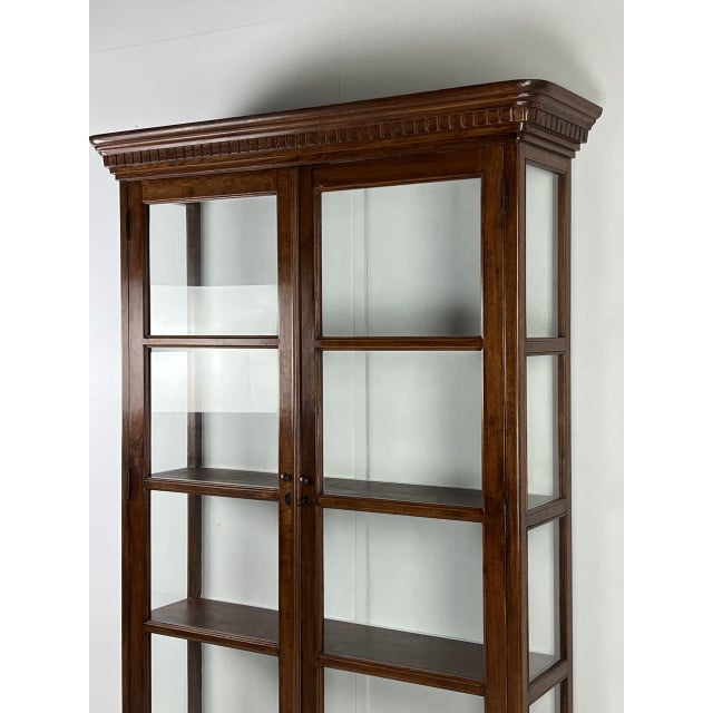 Display Cabinet in Oak For Sale - Image 5 of 18