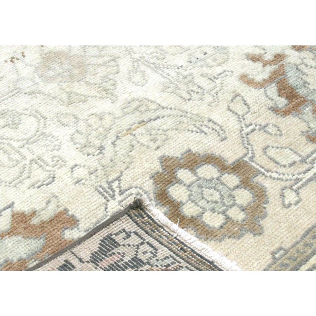 1960s Turkish Oushak Rug For Sale - Image 4 of 6