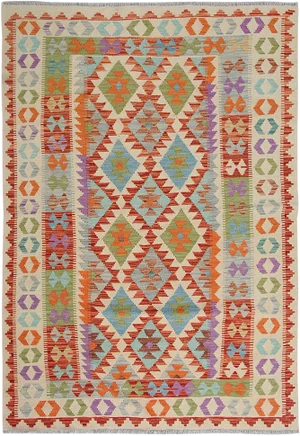 Hand Knotted Traditional Wool Kilim. 4'11" X 6'6"