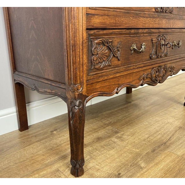 Brown Vintage French Louis Style Oak Chest of 3 Drawers For Sale - Image 8 of 16