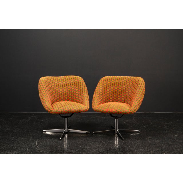 Vintage Swivel Lounge Chairs, 1970s, Set of 2 For Sale - Image 17 of 18