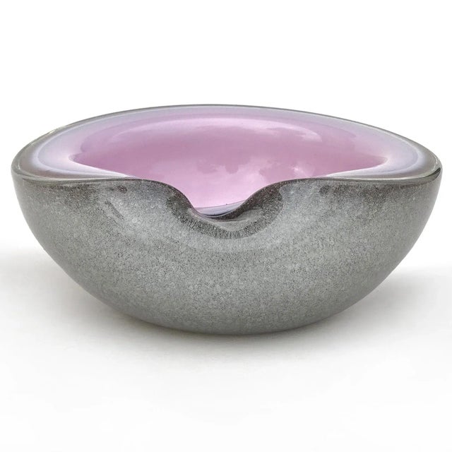 Murano Murano Vintage Pink Gray Pulegoso Bubble Layers Italian Art Glass Mid Century Bowl Vide Poche For Sale - Image 4 of 7