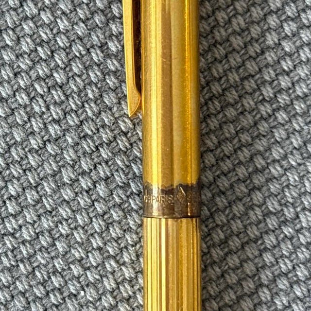 Vintage DT DuPont Paris Gold pen with 925 sterling. Has maroon color handle! Very nice