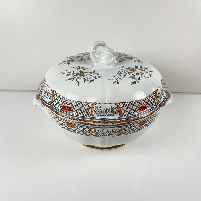 Round Rouen Sainfoin Model Soup Tureen from Gien, 1990 For Sale - Image 11 of 17