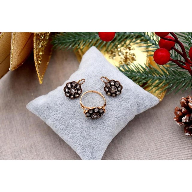 Ring and Earring Set in 19.2k Gold with Diamond Setting, Set of 3 For Sale - Image 5 of 8
