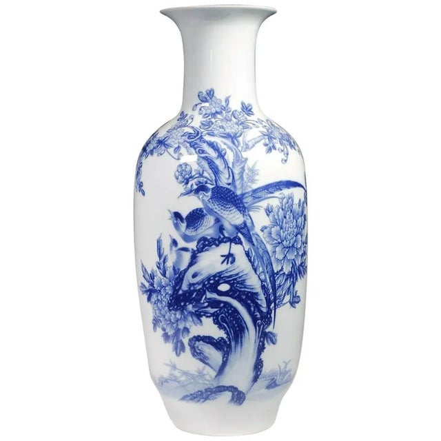 Chinese Blue and White Porcelain Vase from Modern Official Kiln For Sale - Image 13 of 13