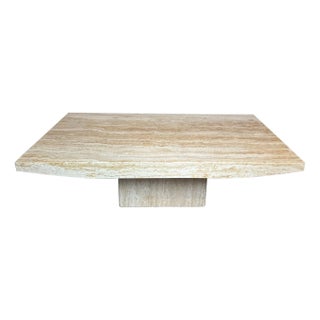 Travertine designer coffee table. Italian works by Stone International, circa 1980 For Sale