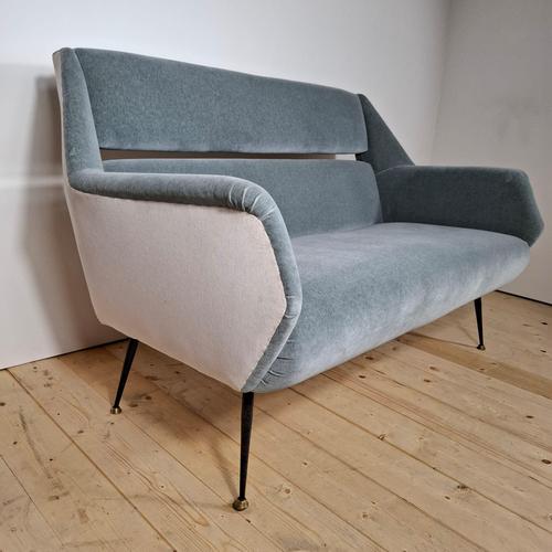 Textile 2-Seater Sofa by Gigi Radice for Minotti with Bicolor Velvet Upholstery from Kvadrat, Italy, 1955 For Sale - Image 7 of 7