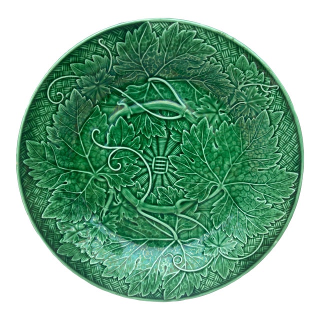 19th Century Green Majolica Leaves Plate Wedgwood For Sale
