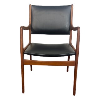 1960s Mid Century Modern Arm Chair With Leather Seat For Sale