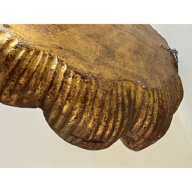 Gold Large Italian Giltwood Carved and Mirrored Shell Wall Bracket For Sale - Image 8 of 11