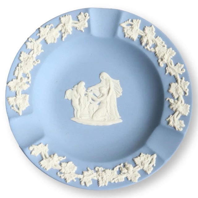 English Vintage Wedgwood Jasperware Ashtray For Sale - Image 3 of 3