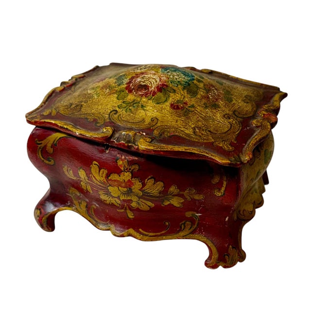 Early 20th Century Early 20th Century Footed Venetian Box For Sale - Image 5 of 9