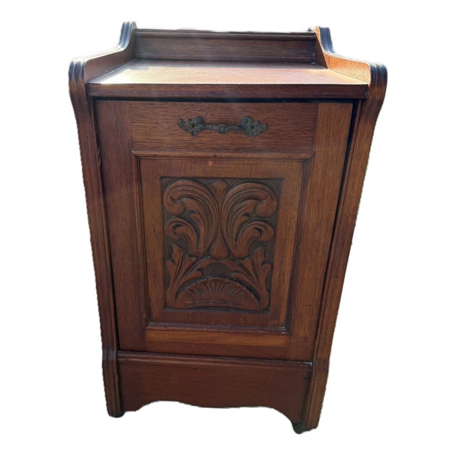 Antique 19th Century Victorian Hand Carved Coal Purdonium Box W/ Metal Liner & Casters For Sale