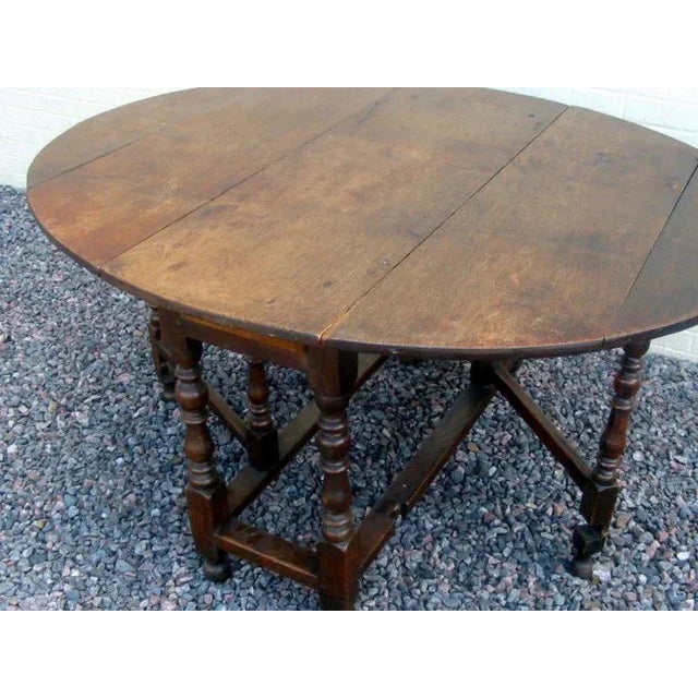 English English Oak Gateleg Table c 1700 For Sale - Image 3 of 9