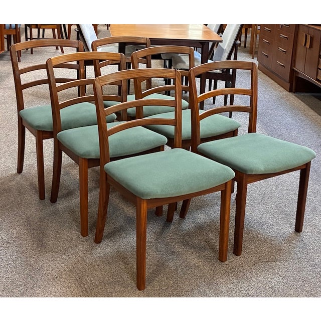 Set of Six Mid Century Modern Low Profile Teak Frame Dining Chairs by G-Plan Furniture, UK c.1960 Are you tired of dining...