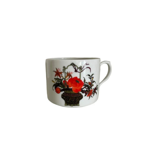 Late 20th Century Mottahedeh Teacups With Saucers in 18th Century Chinese Woodblock Pattern From the British Museum - 21 Pieces For Sale - Image 9 of 12