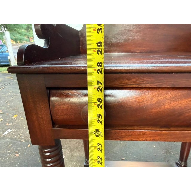 Antique 19th Century Early American Empire Style Mahogany One Drawer Wash Stand Side Table For Sale - Image 15 of 15