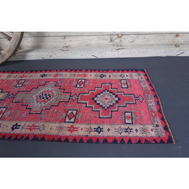 1970s Vintage Turkish Oushak Handmade Wool Cotton Pink Runner Rug For Sale - Image 5 of 10
