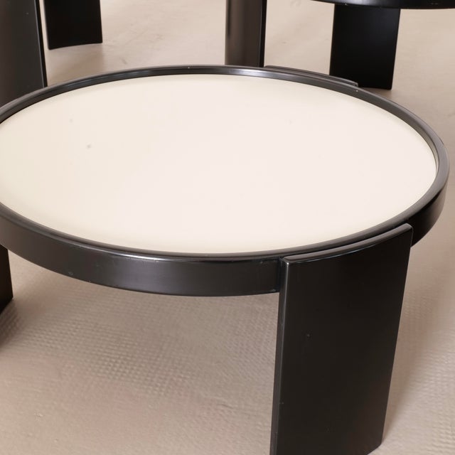1980s Vintage 783 Nesting Tables by Gianfranco Fratti for Cassina, 1980s, Set of 4 For Sale - Image 5 of 9