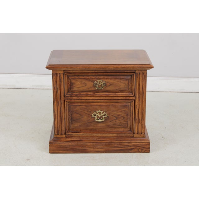 Traditional Pair of Thomasville Oak 2 Drawer Nightstands For Sale - Image 3 of 14