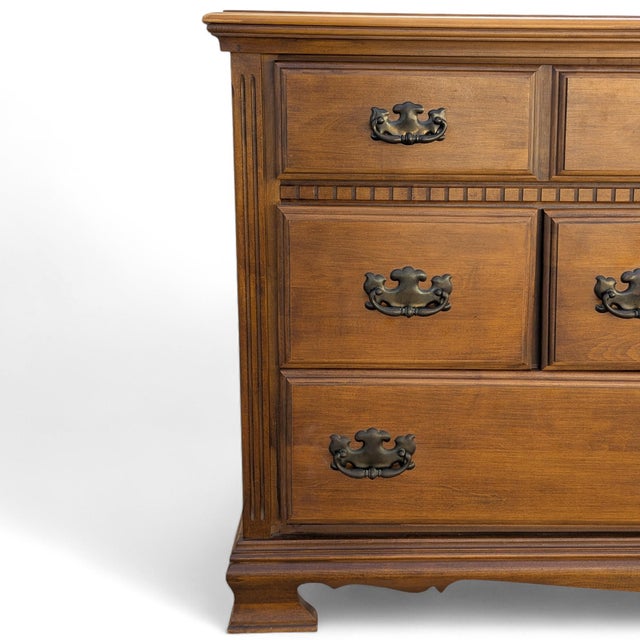 Traditional Vintage Traditional Nine-Drawer Wood Dresser With Bracket Feet For Sale - Image 3 of 11