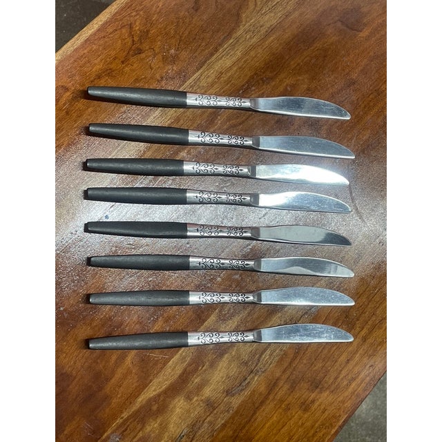 Vintage Interpur Canoe Muffin / Inr2 Knives & Serving Pieces (10-Piece Lot) For Sale - Image 4 of 4