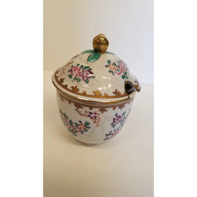 1920s Samson Covered Porcelain Jam or Mustard Pot For Sale - Image 4 of 4