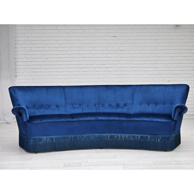 Blue Danish 3-Seater Curved Sofa in Blue Furniture Velour & Beech Wood Legs, 1960s For Sale - Image 8 of 17