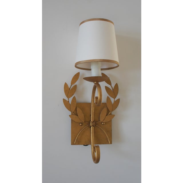 Art Nouveau Julie Neill Gilt Metal Wreath Sconce For Sale - Image 3 of 11