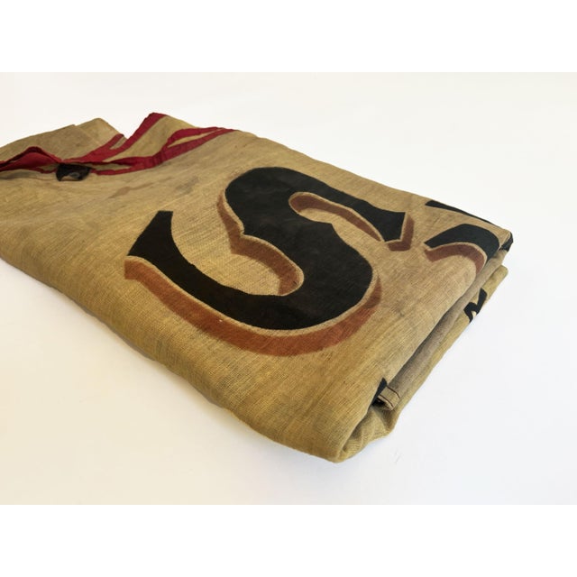 Beige 1900s Antique Advertisement Racehorse Cooling Blanket For Sale - Image 8 of 10