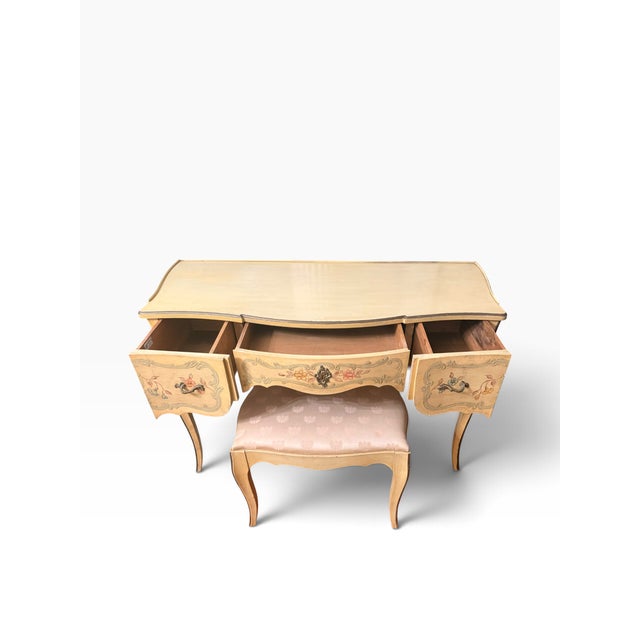 Wood 1940s Ralph H. Widdicombe for John Widdicomb Hand-Painted Louis XV Vanity & Bench For Sale - Image 7 of 15