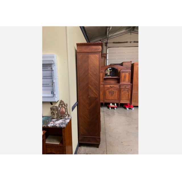 1910s Antique Art Nouveau China Display Cabinet, 1910 For Sale - Image 5 of 11