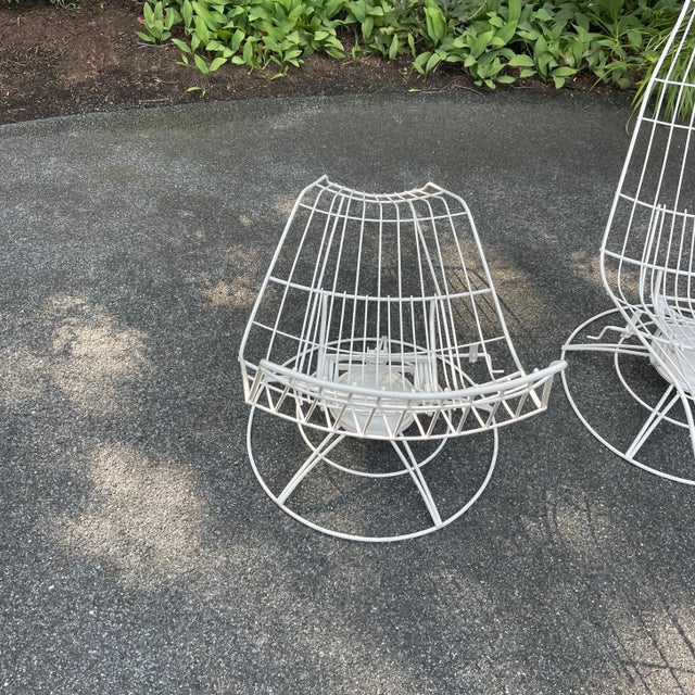 Metal Pair of MCM Wrought Iron Siesta Chaise Loungers Attributed to Homecrest For Sale - Image 7 of 9