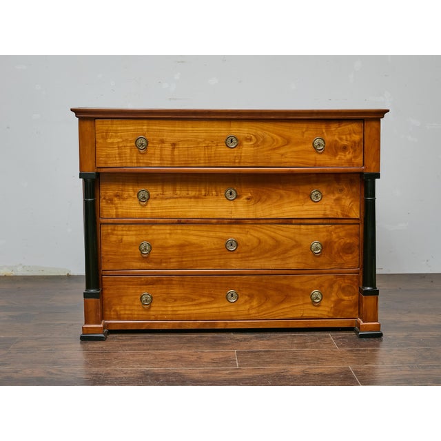 French Empire Walnut Commode With Ebonized Columns, Early 19th Century For Sale In Atlanta - Image 6 of 13